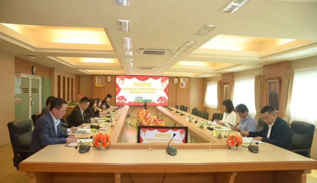 泰国/新加坡教育考察学术交流纪行