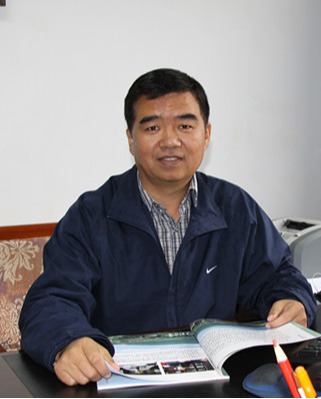 陆　琪